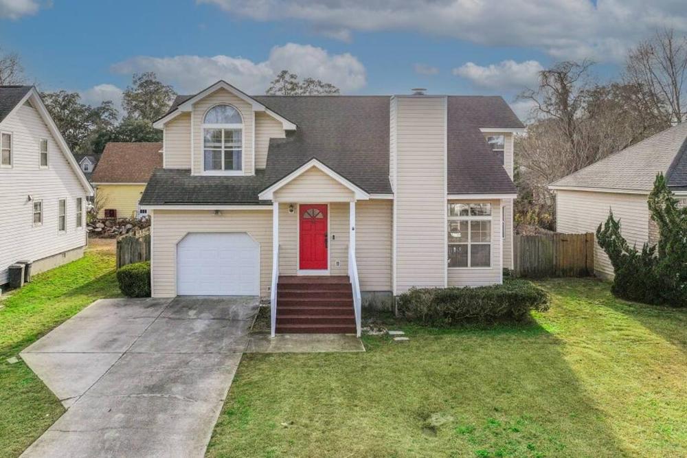 The Savannah Dream House: 3 Bed 3 Bath